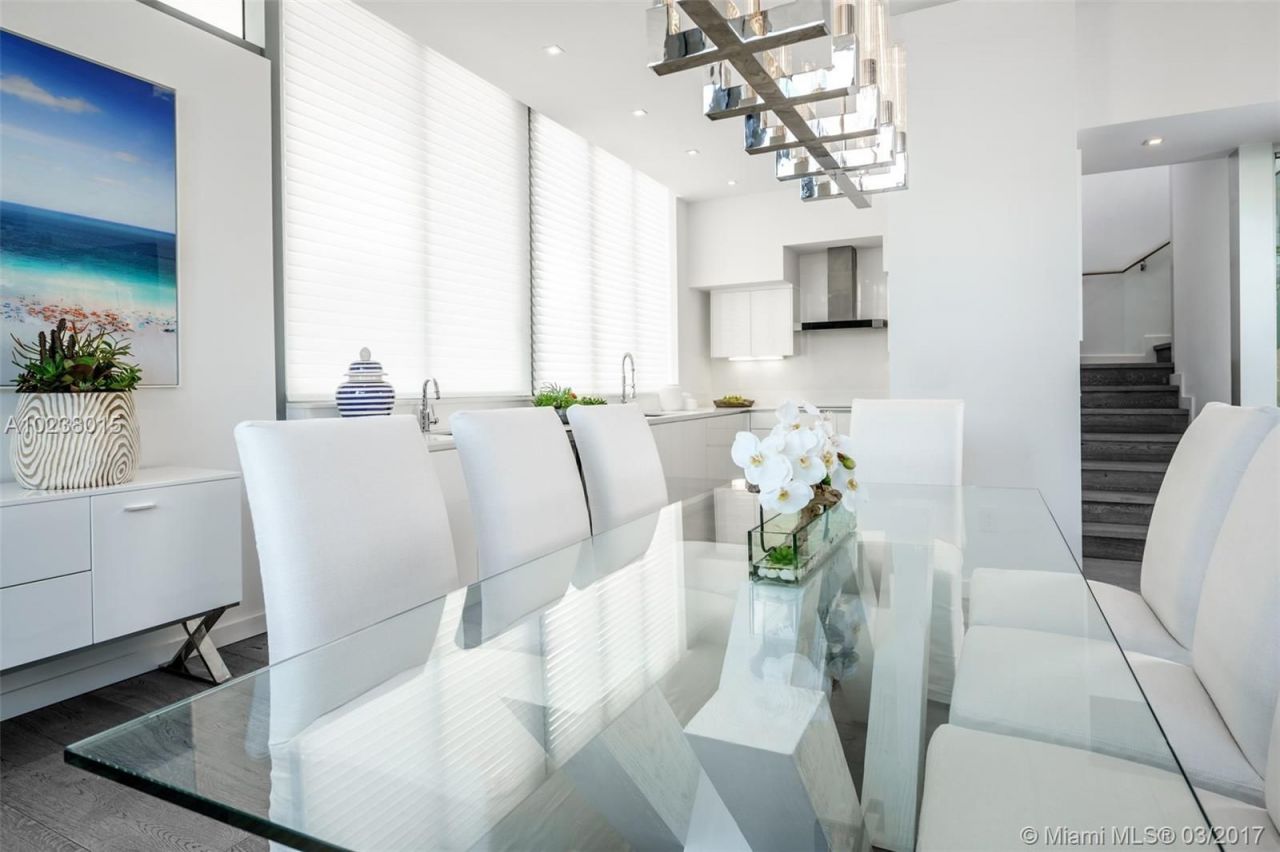 Townhouse a Miami, USA, 400 m² - foto 17