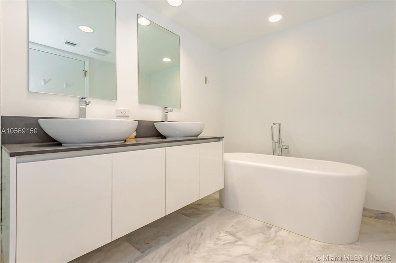 Appartement à Miami, États-Unis, 110 m² - image 4