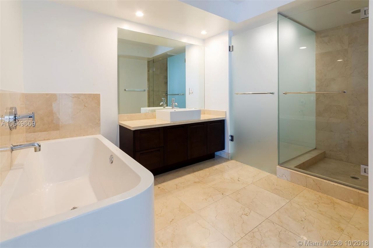 Appartement à Miami, États-Unis, 160 m² - image 11