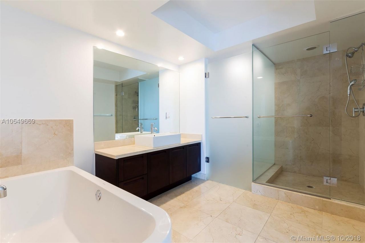 Appartement à Miami, États-Unis, 160 m² - image 12