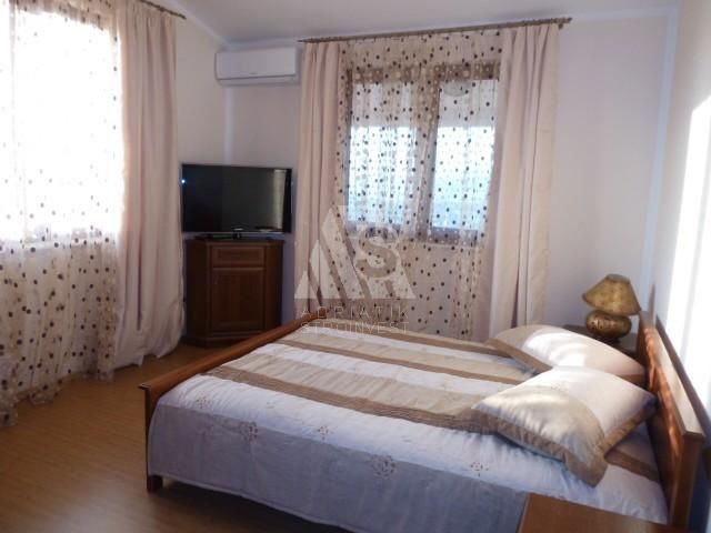 Cottage in Bar, Montenegro, 363 m² - picture 7