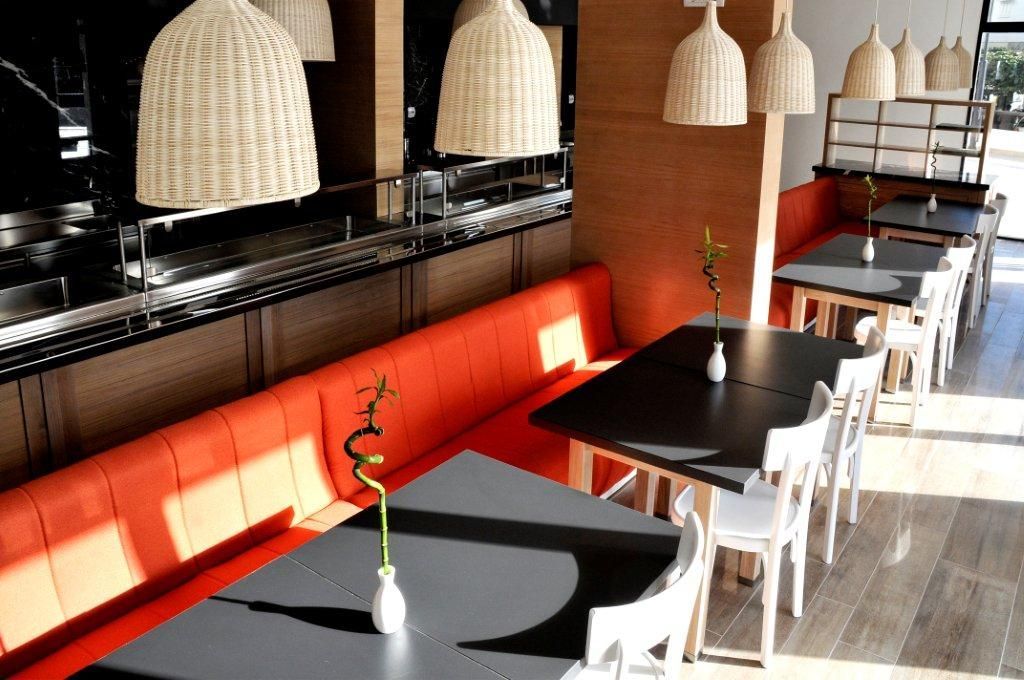 Café, restaurant à Igalo, Monténégro, 200 m² - image 1