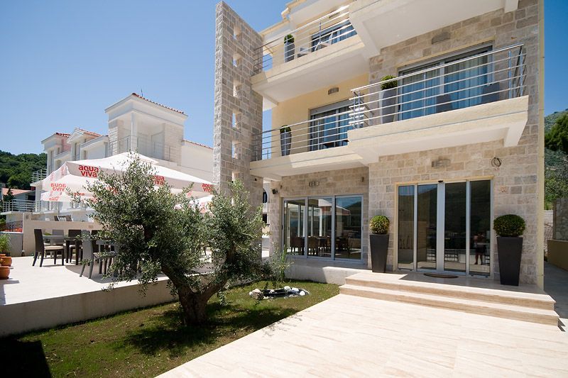 Hôtel à Kamenari, Monténégro, 600 m² - image 1
