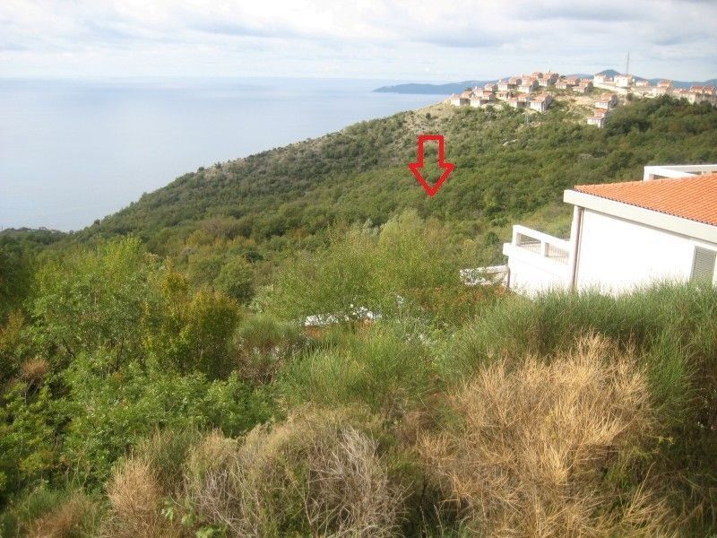 Grundstück in Budva, Montenegro, 3 890 m² - Foto 1