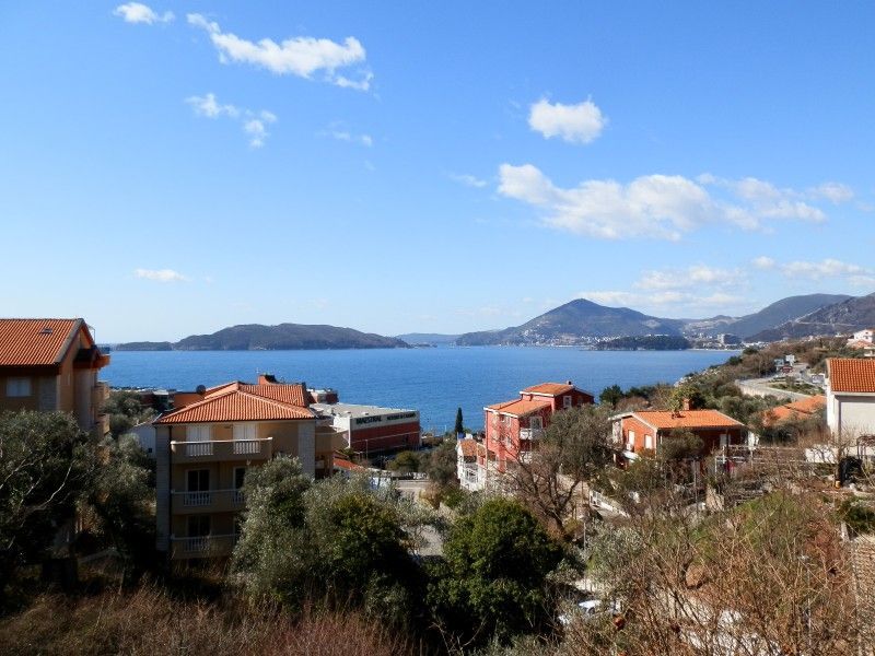 Terreno en Budva, Montenegro, 2 383 m² - imagen 1