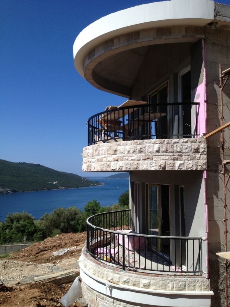 Flat in Herceg-Novi, Montenegro, 129 m² - picture 1