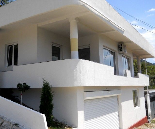 Haus in Sutomore, Montenegro, 175 m² - Foto 1