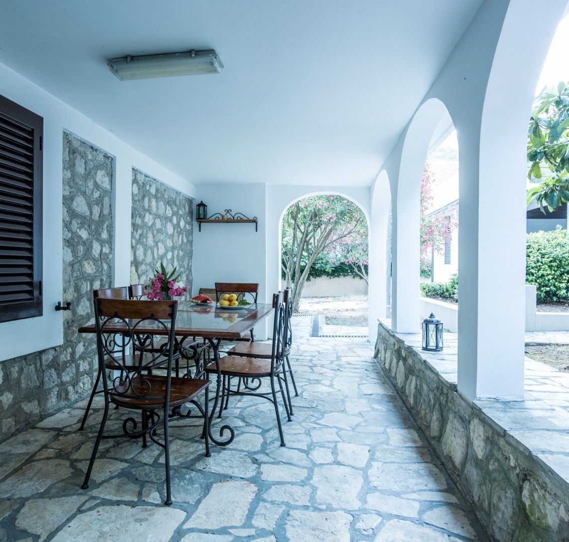 Villa en Orahovac, Montenegro, 350 m² - imagen 1