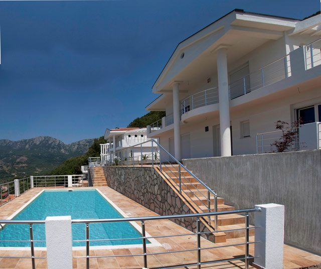 Villa en el Bar, Montenegro, 366 m² - imagen 1