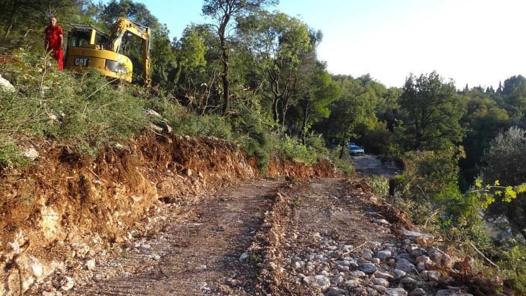 Terreno en Sutomore, Montenegro, 1 320 900 m² - imagen 2