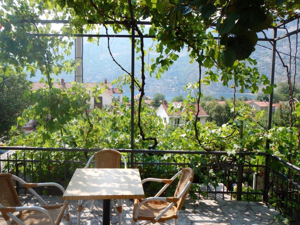 Haus in Risan, Montenegro, 183 m² - Foto 2