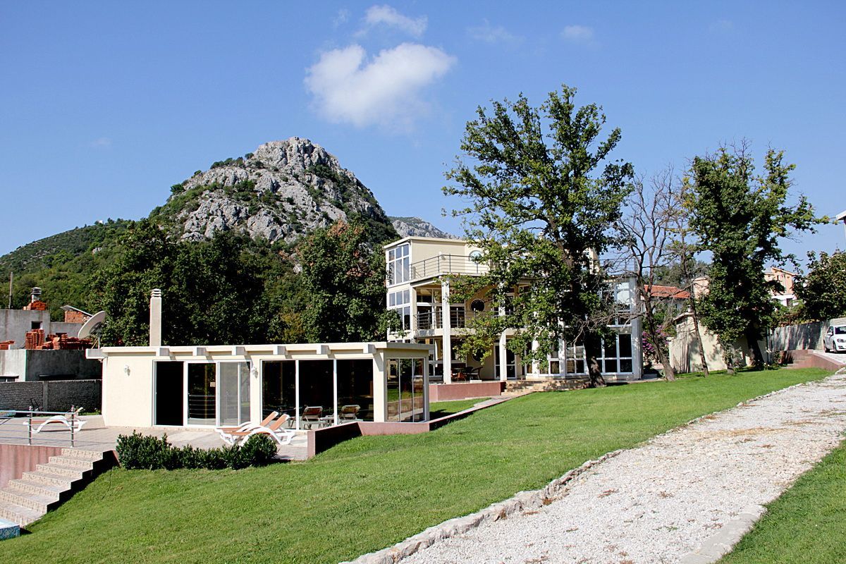 Villa in Sutomore, Montenegro, 300 m² - Foto 2