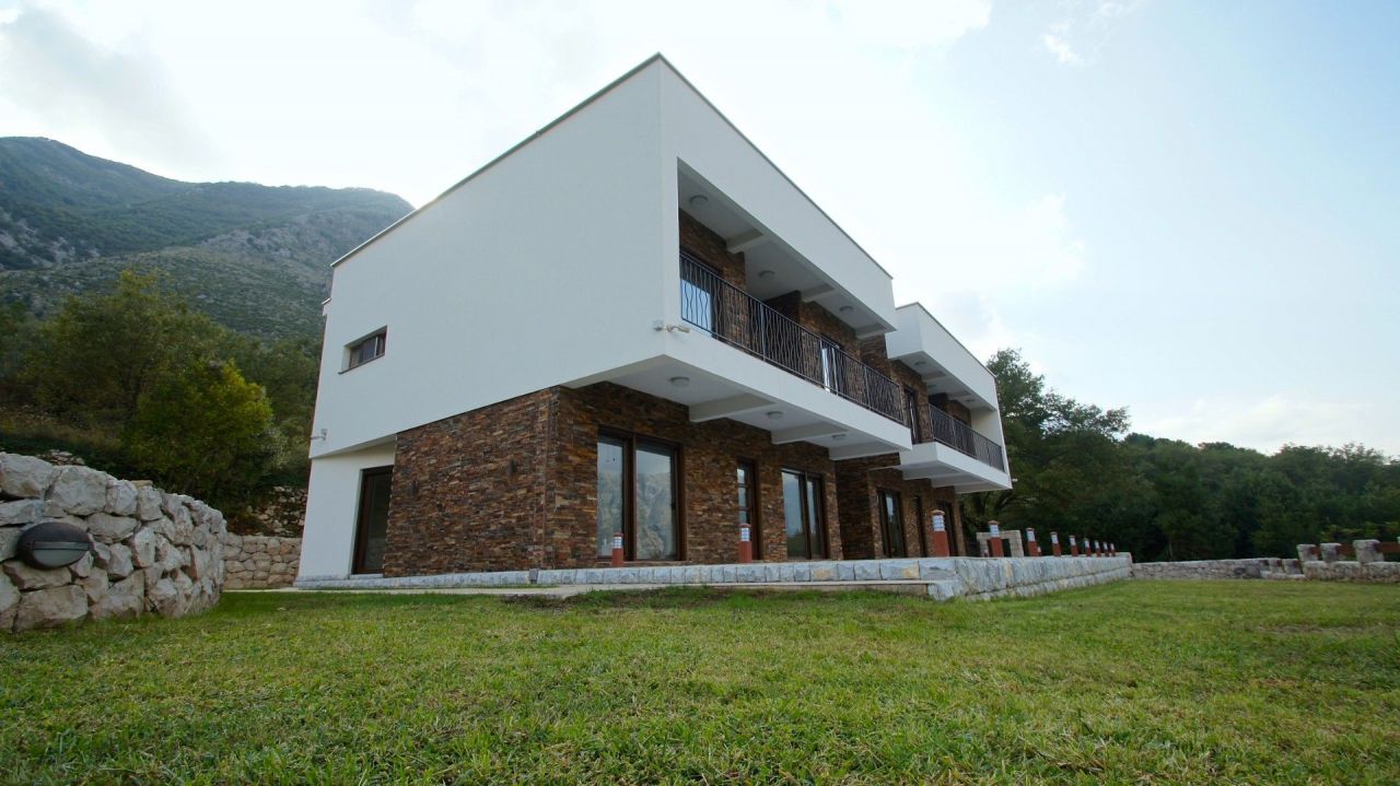 Villa en Prcanj, Montenegro, 137 m² - imagen 2