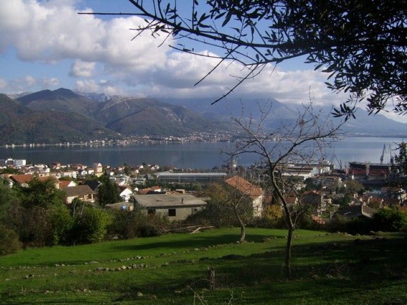 Terreno en Bijela, Montenegro, 2 000 m² - imagen 3