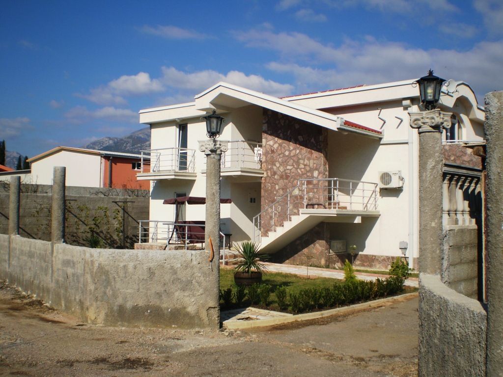 Casa Pole, Montenegro, 299 m² - imagen 3