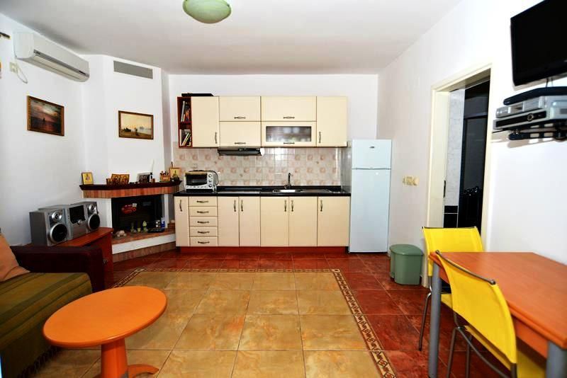 Villa in Kumbor, Montenegro, 300 m² - picture 3