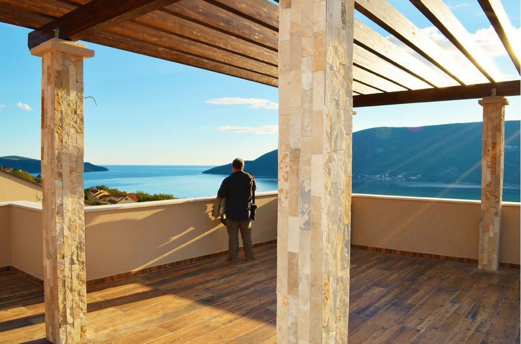 Piso en Herceg-Novi, Montenegro, 270 m² - imagen 3