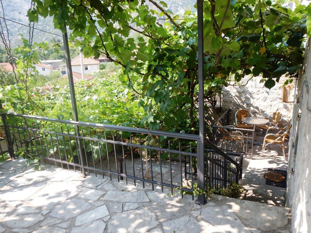 Haus in Risan, Montenegro, 183 m² - Foto 3