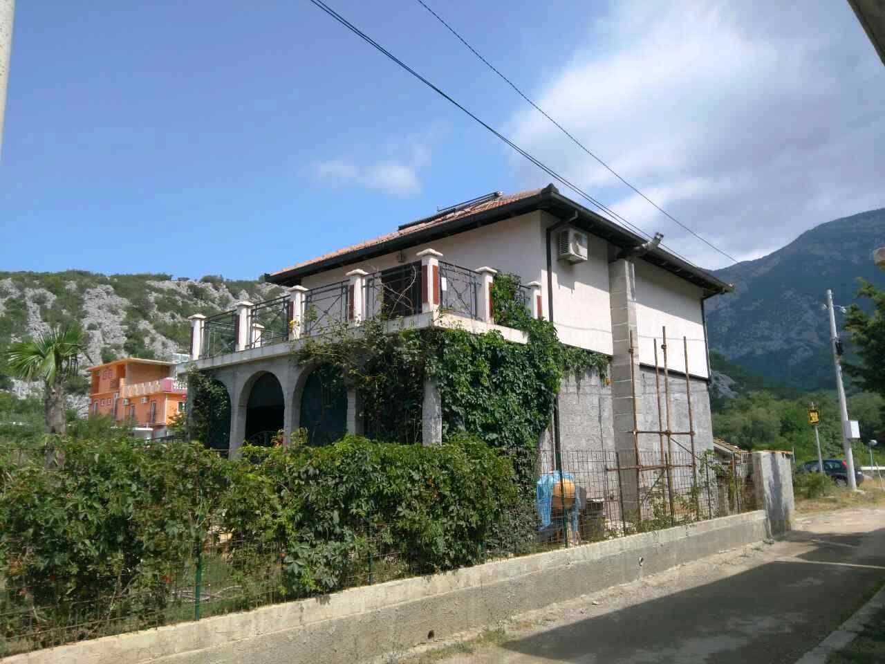 Haus in Chan, Montenegro, 135 m² - Foto 3
