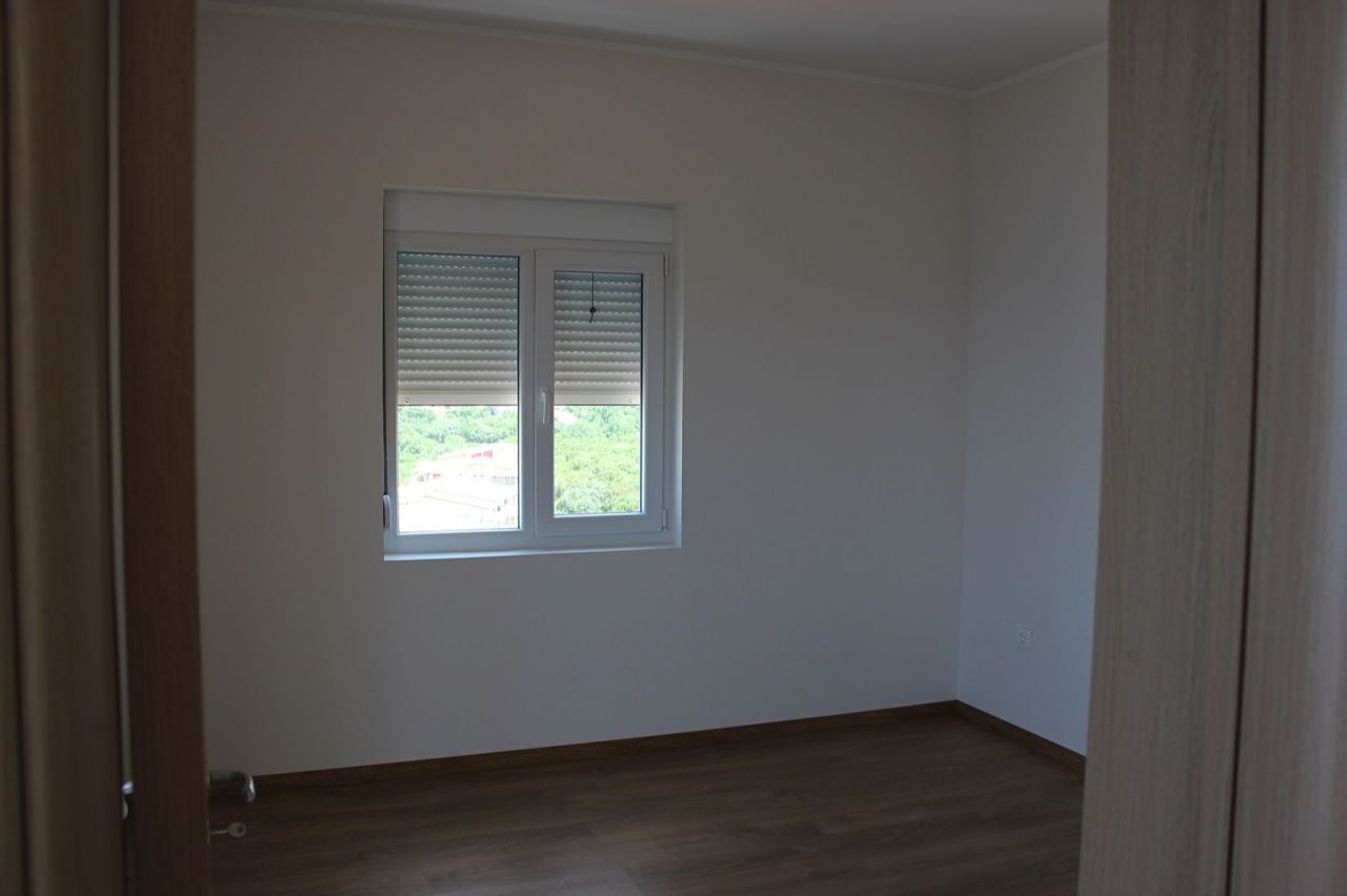 Appartement à Dobra Voda, Monténégro, 55 m² - image 1