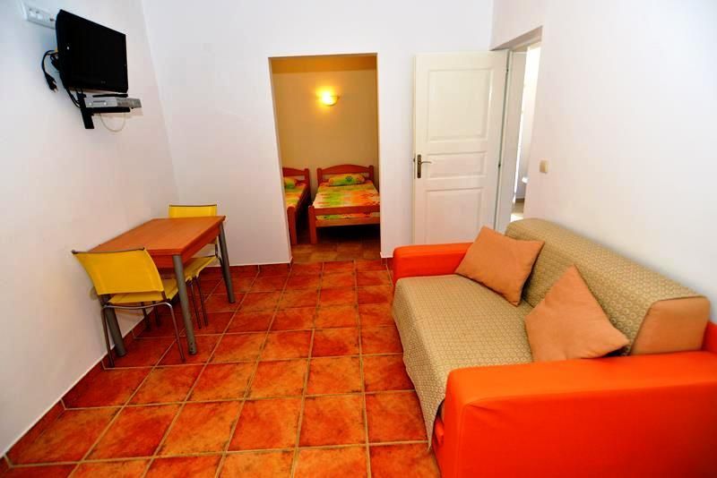 Villa in Kumbor, Montenegro, 300 m² - picture 7