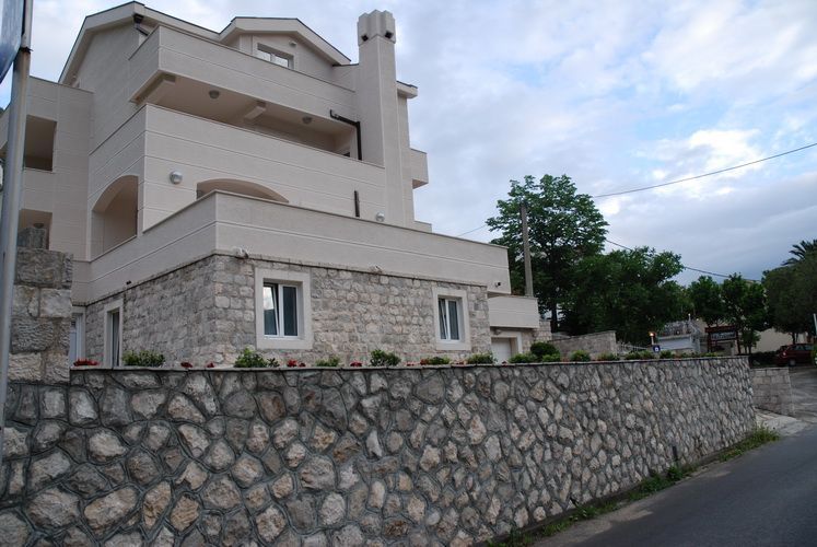 Propiedad comercial en Prcanj, Montenegro, 450 m² - imagen 8