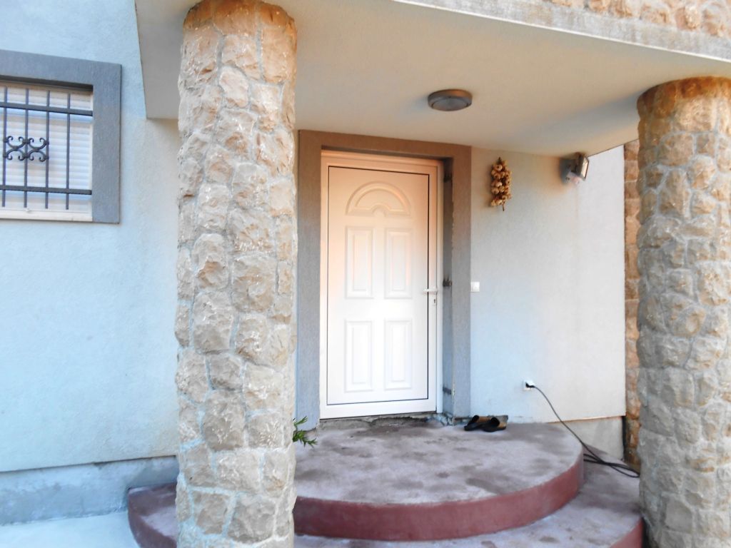 Villa in Sutomore, Montenegro, 450 m² - picture 8