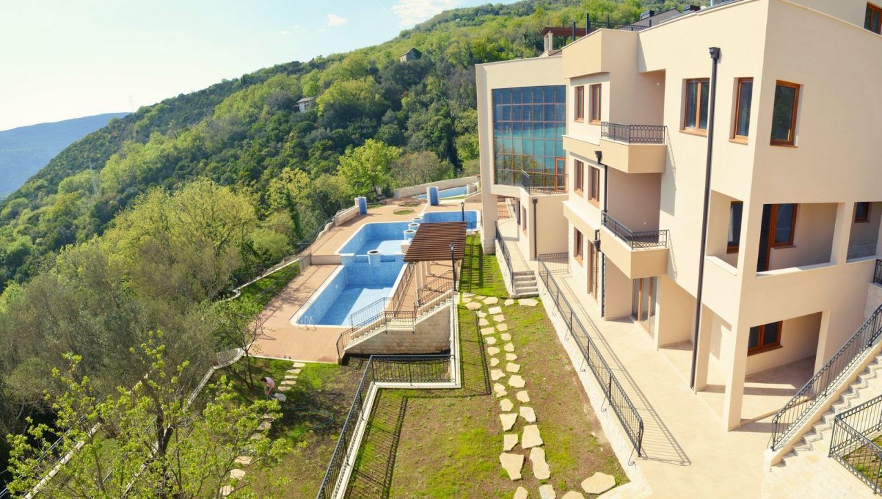 Villa en Herceg-Novi, Montenegro, 300 m² - imagen 8