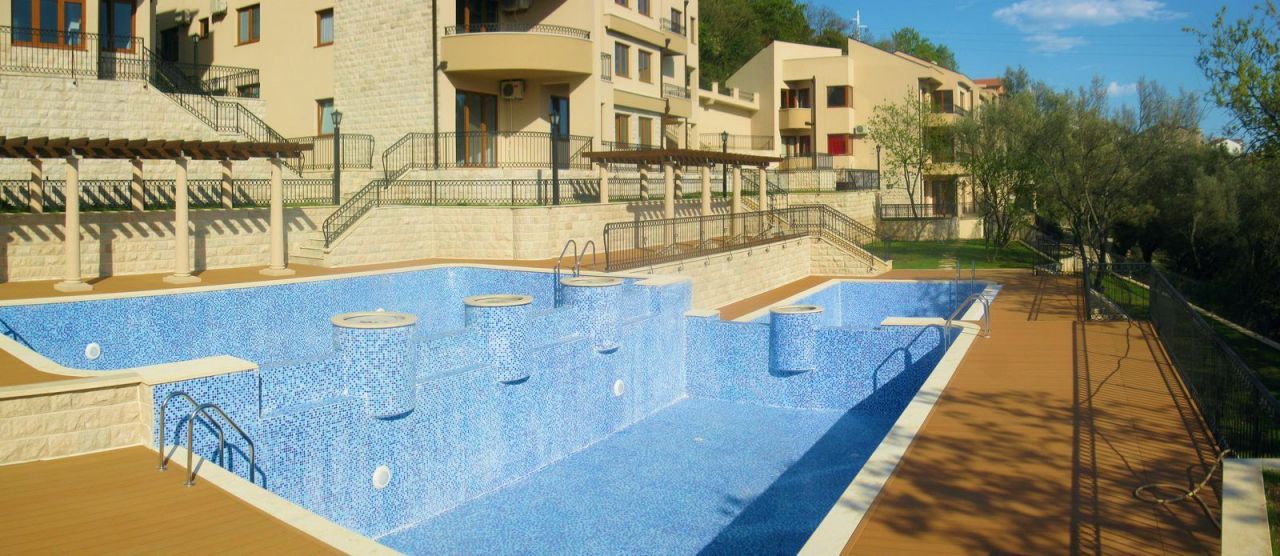 Villa en Herceg-Novi, Montenegro, 300 m² - imagen 9