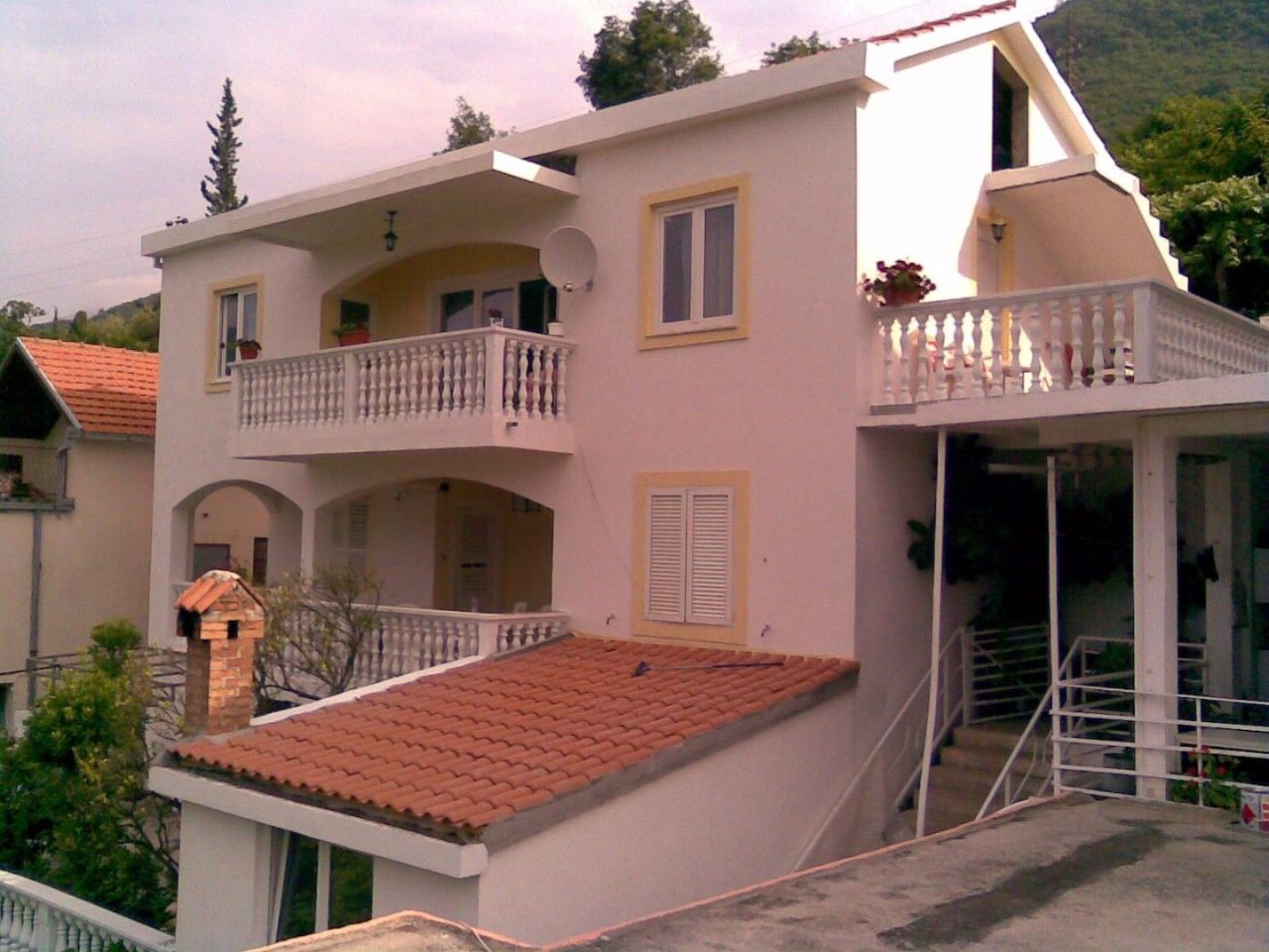 Haus in Kumbor, Montenegro, 205 m² - Foto 3