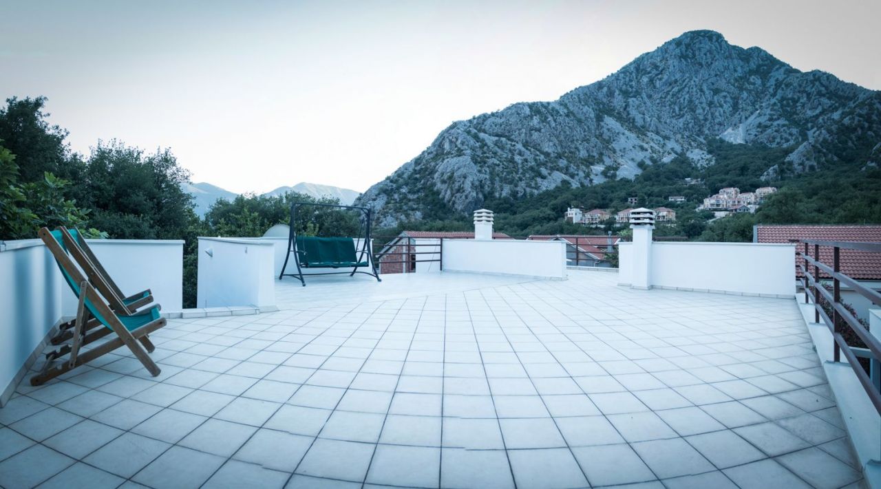 Villa in Orahovac, Montenegro, 350 m² - picture 13