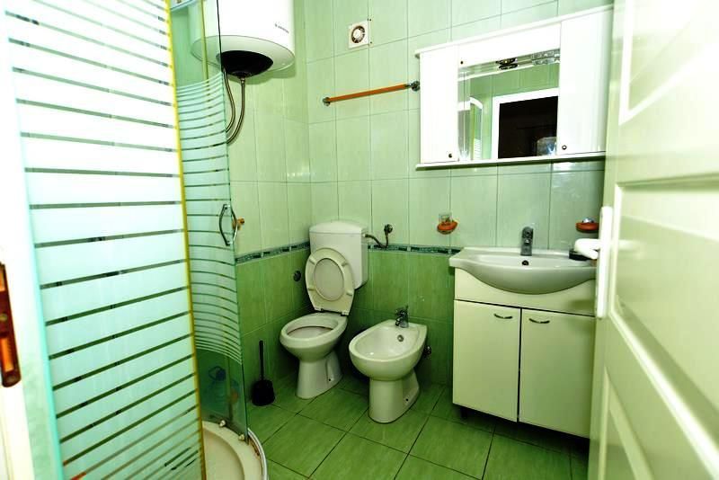 Villa in Kumbor, Montenegro, 300 m² - picture 14