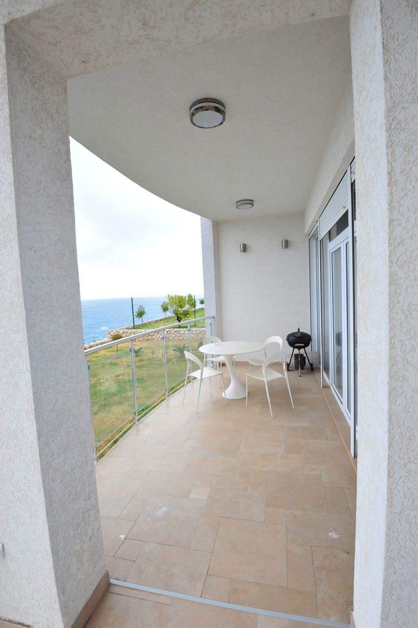 Piso en Dobra Voda, Montenegro, 179 m² - imagen 16