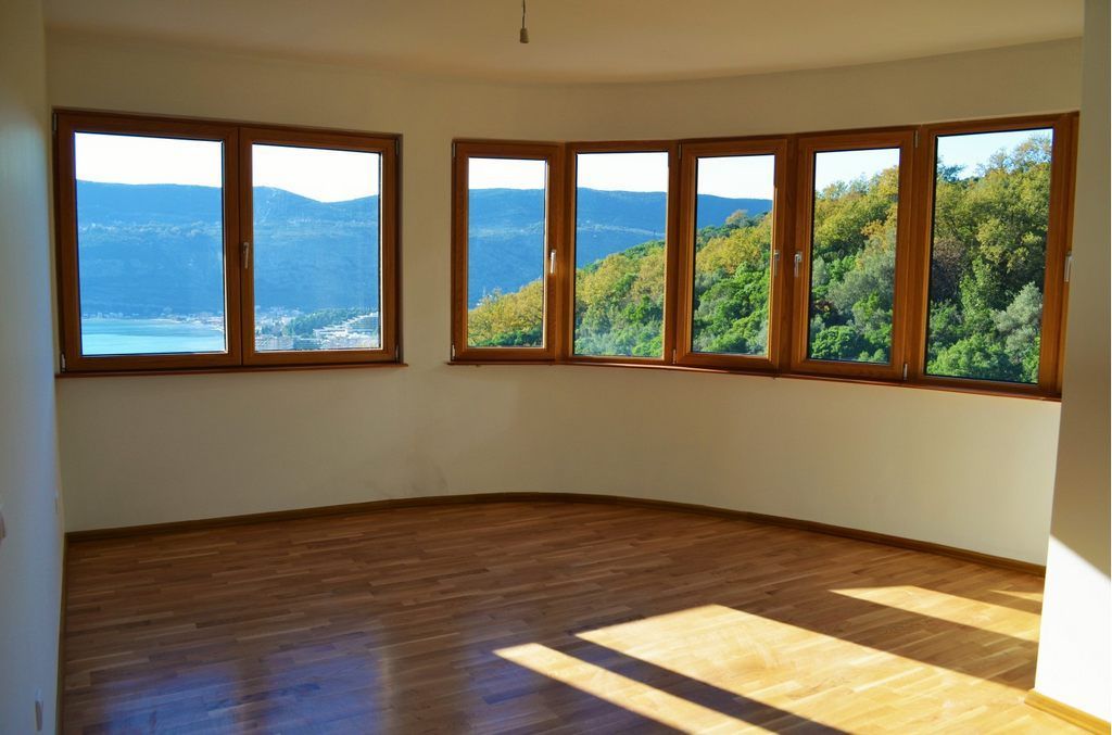 Piso en Herceg-Novi, Montenegro, 270 m² - imagen 16