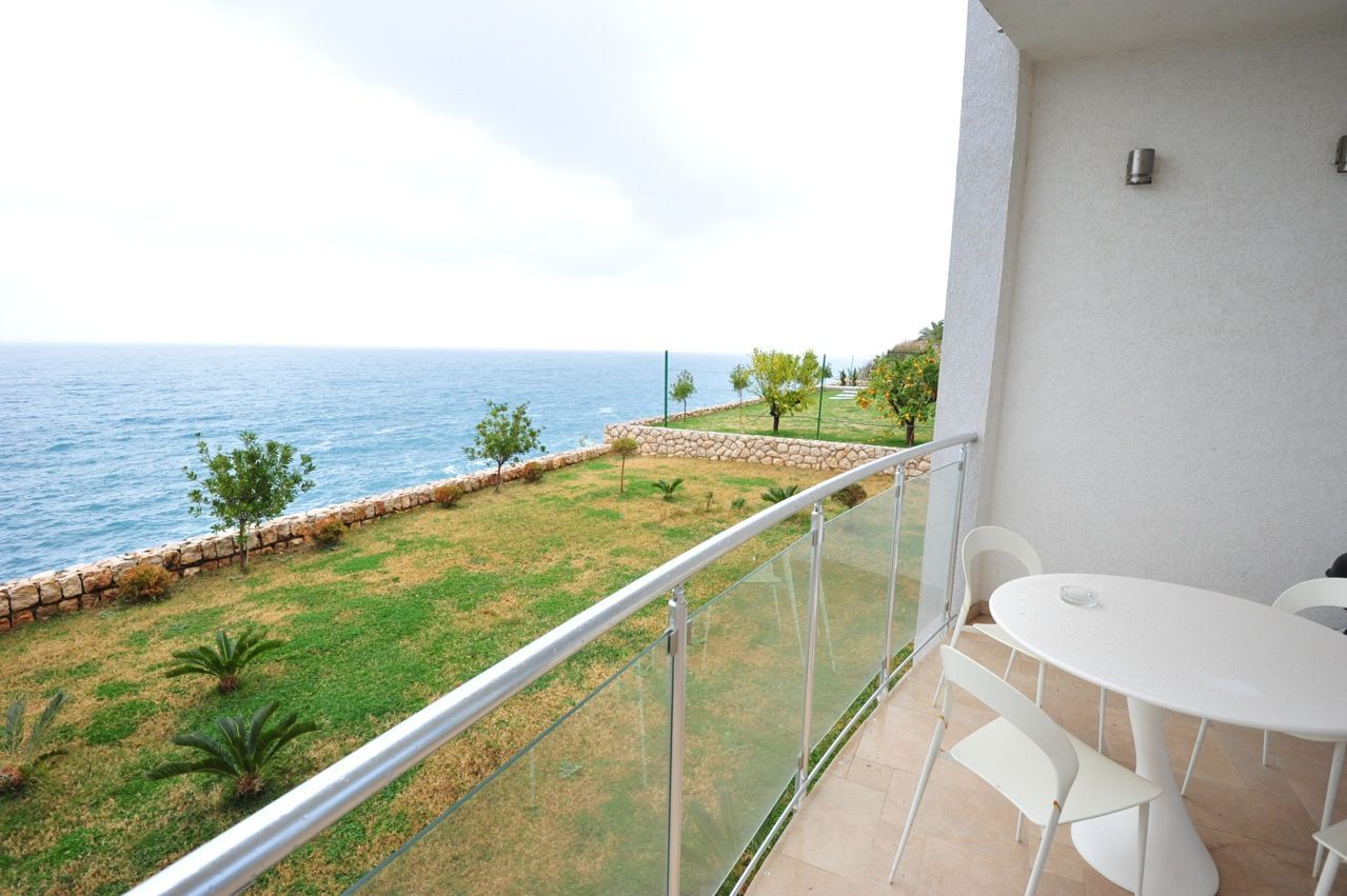 Piso en Dobra Voda, Montenegro, 179 m² - imagen 17