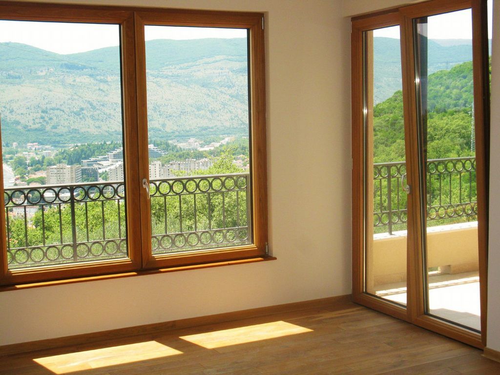 Piso en Herceg-Novi, Montenegro, 270 m² - imagen 17