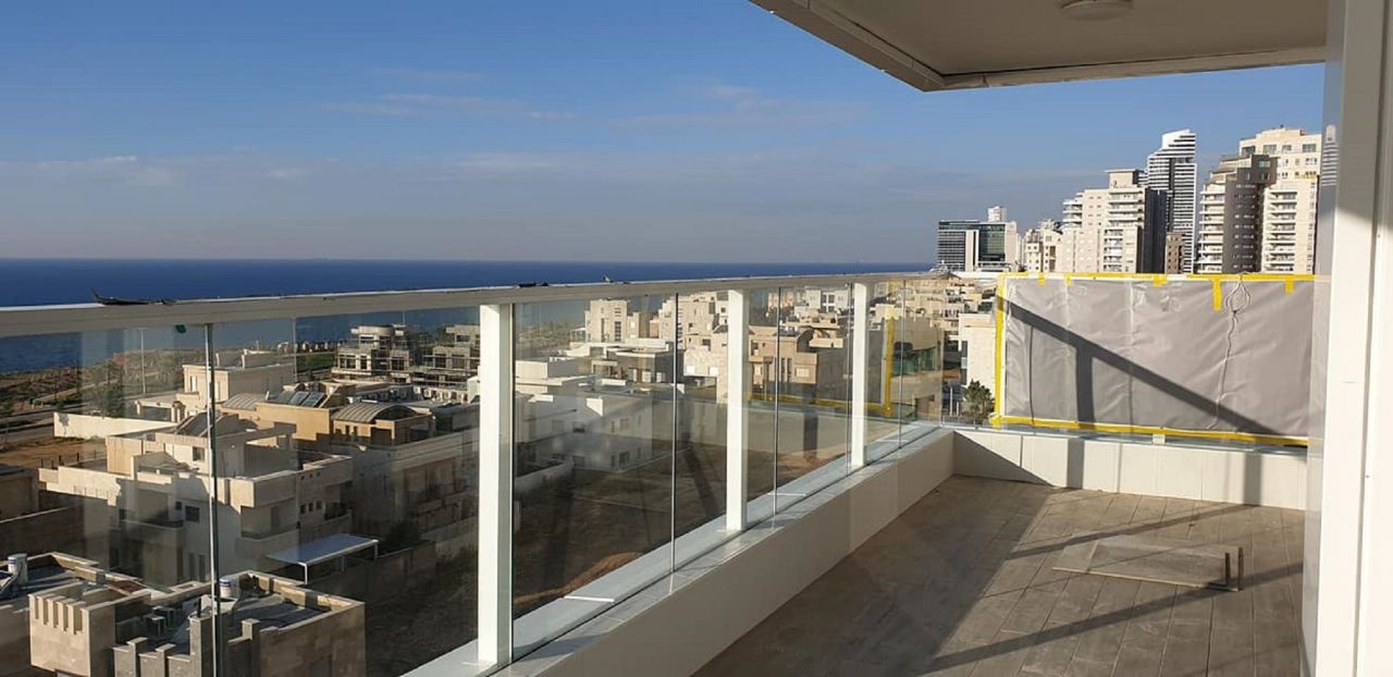 Appartement à Netanya, Israël, 145 m² - image 1