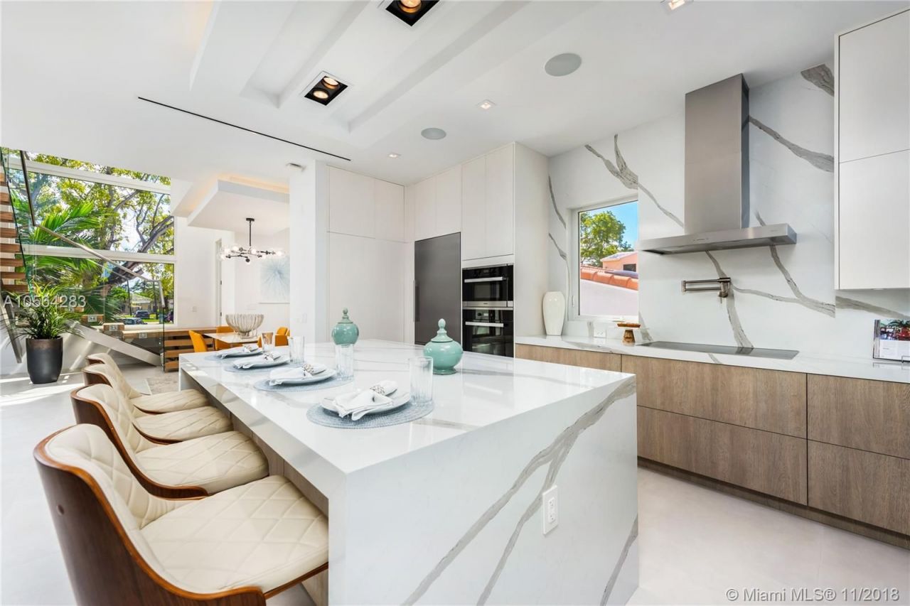 Villa en Miami, Estados Unidos, 320 m² - imagen 13