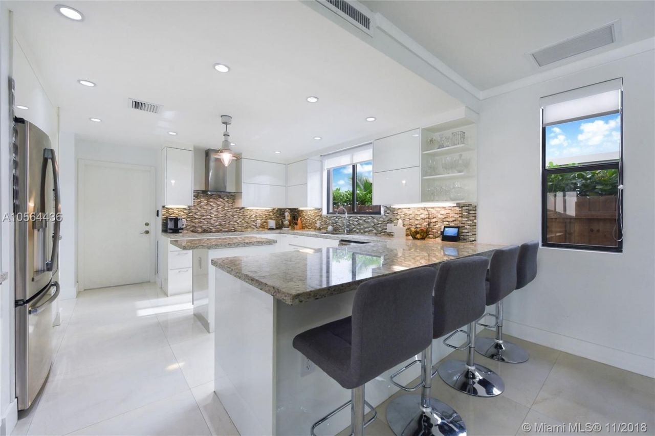 Villa a Miami, USA, 340 m² - foto 16