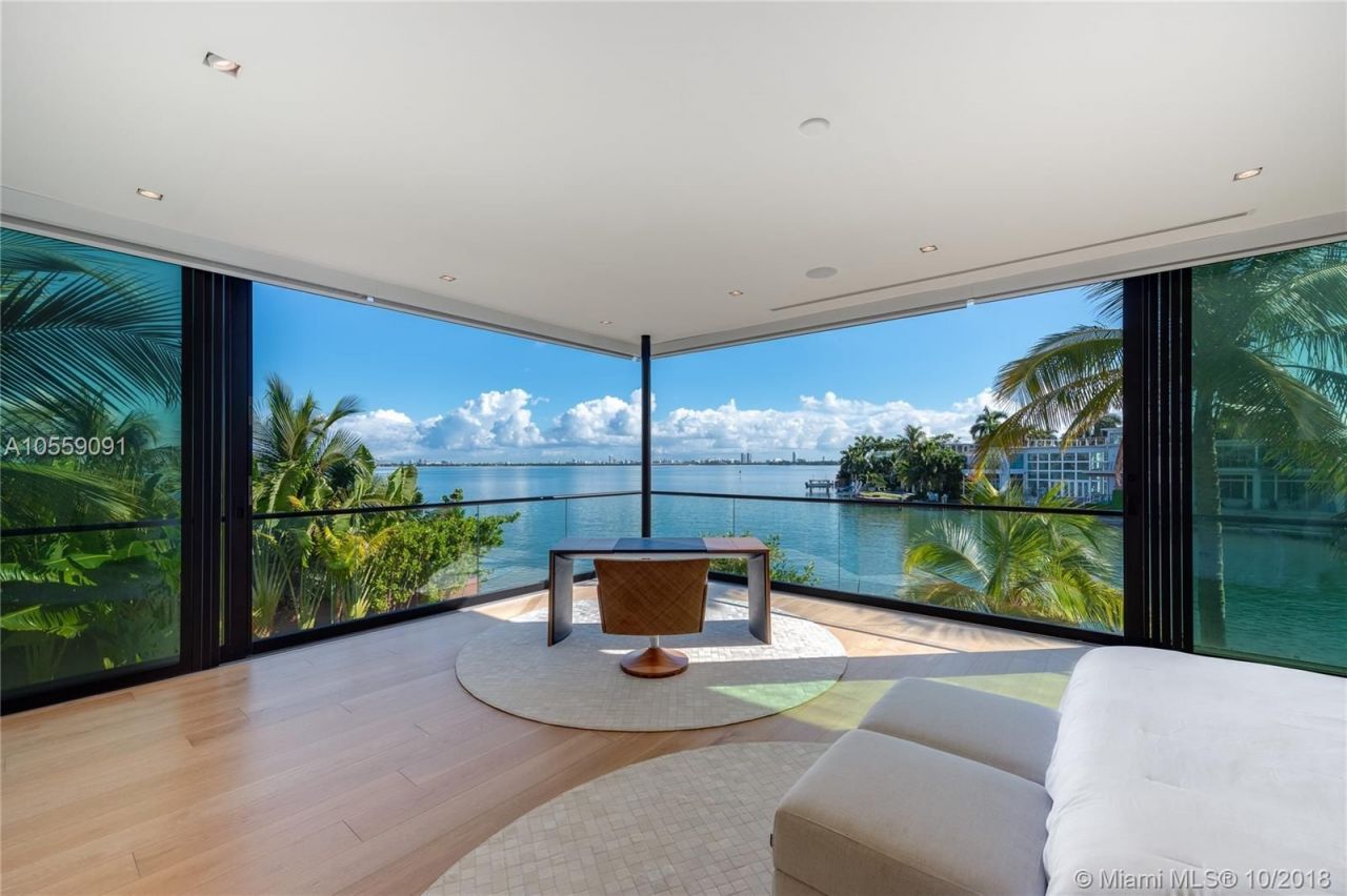Villa à Miami, États-Unis, 650 m² - image 8