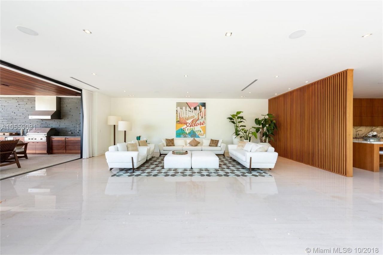 Villa à Miami, États-Unis, 650 m² - image 13