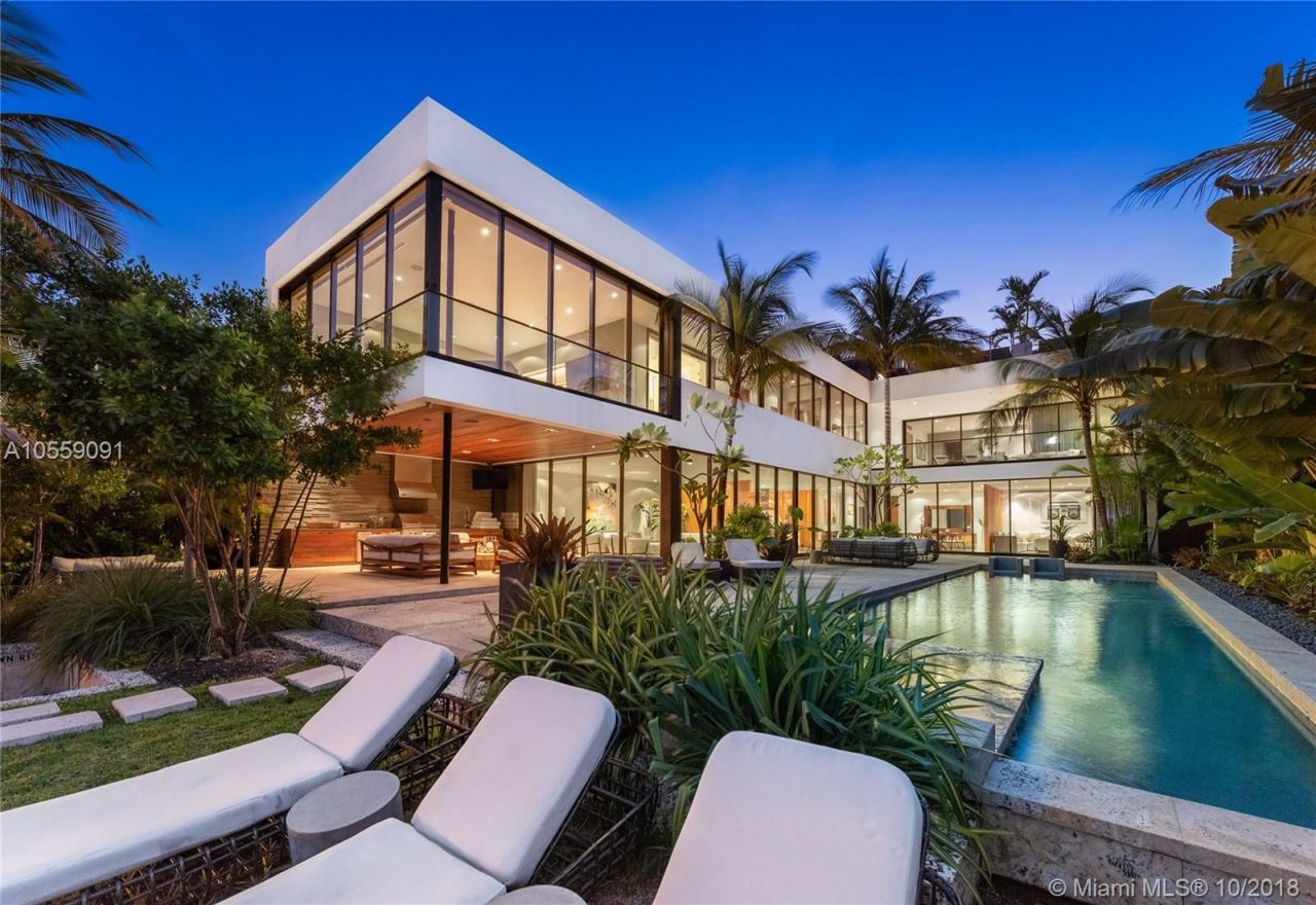 Villa à Miami, États-Unis, 650 m² - image 17