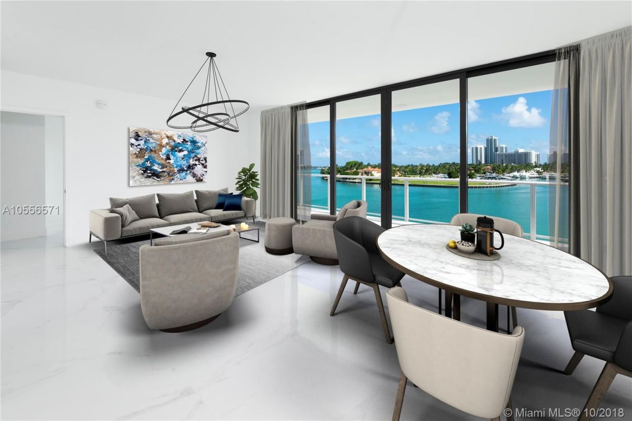 Apartment in Miami, USA, 2 150 m² - picture 1