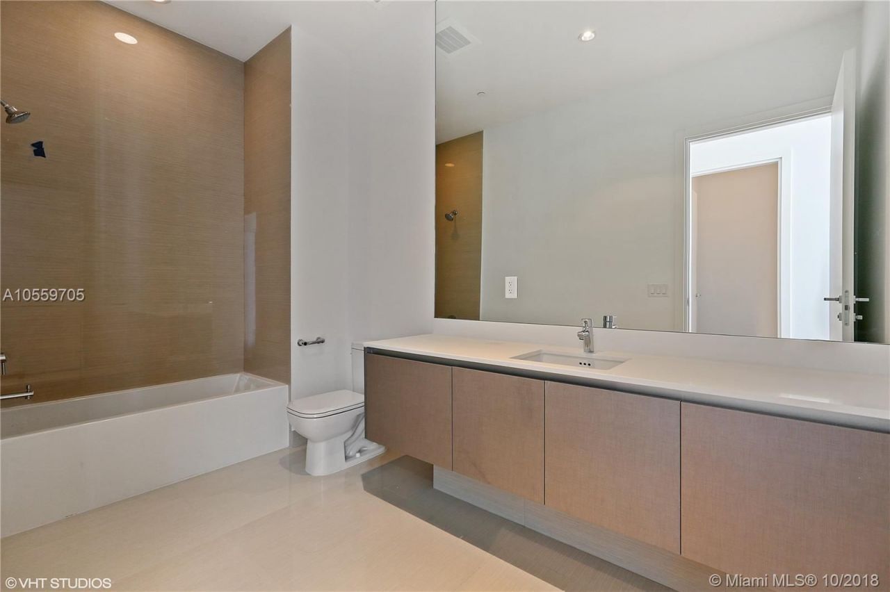 Ático en Miami, Estados Unidos, 270 m² - imagen 7