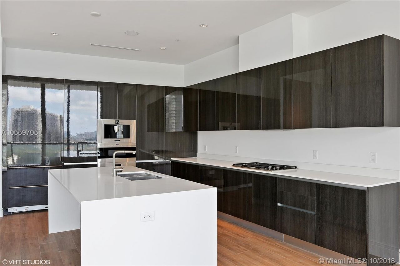 Ático en Miami, Estados Unidos, 270 m² - imagen 16