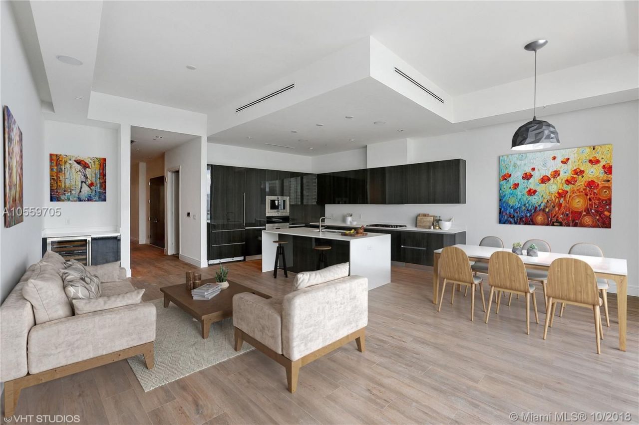 Ático en Miami, Estados Unidos, 270 m² - imagen 2