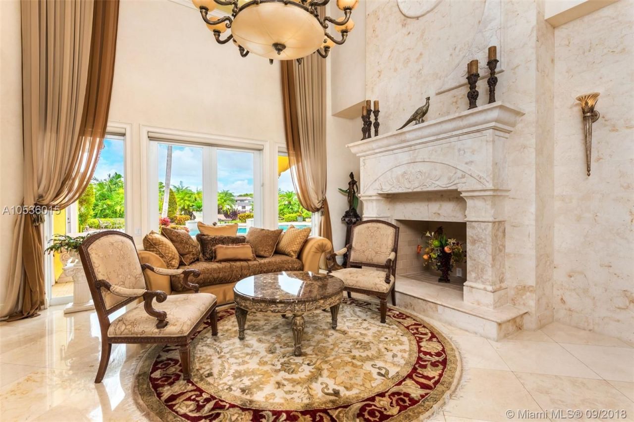 Villa en Miami, Estados Unidos, 520 m² - imagen 12