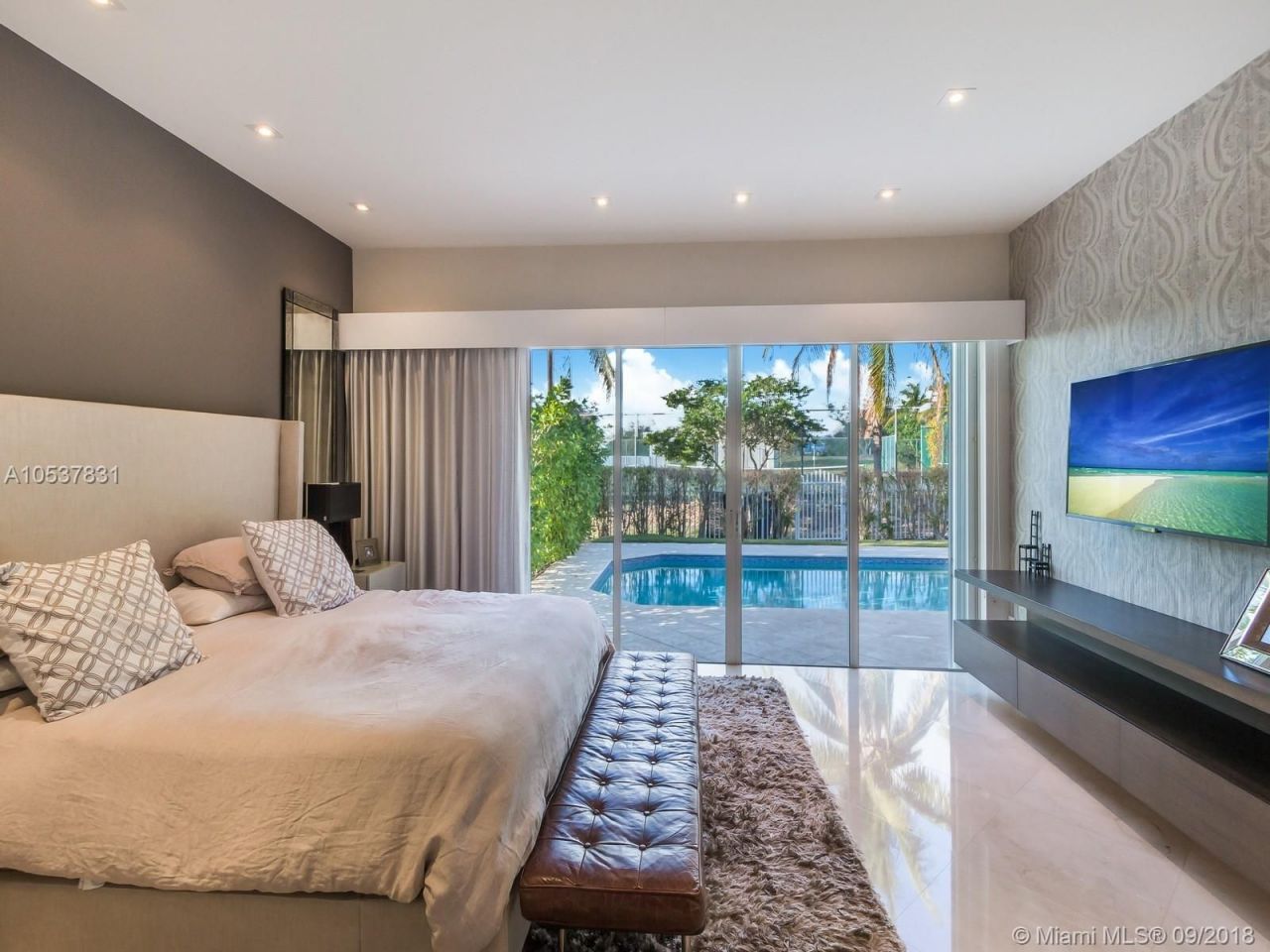 Villa à Miami, États-Unis, 400 m² - image 9