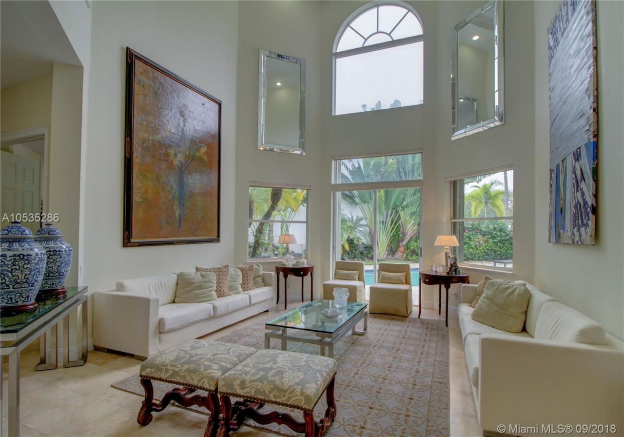 Villa en Miami, Estados Unidos, 430 m² - imagen 18