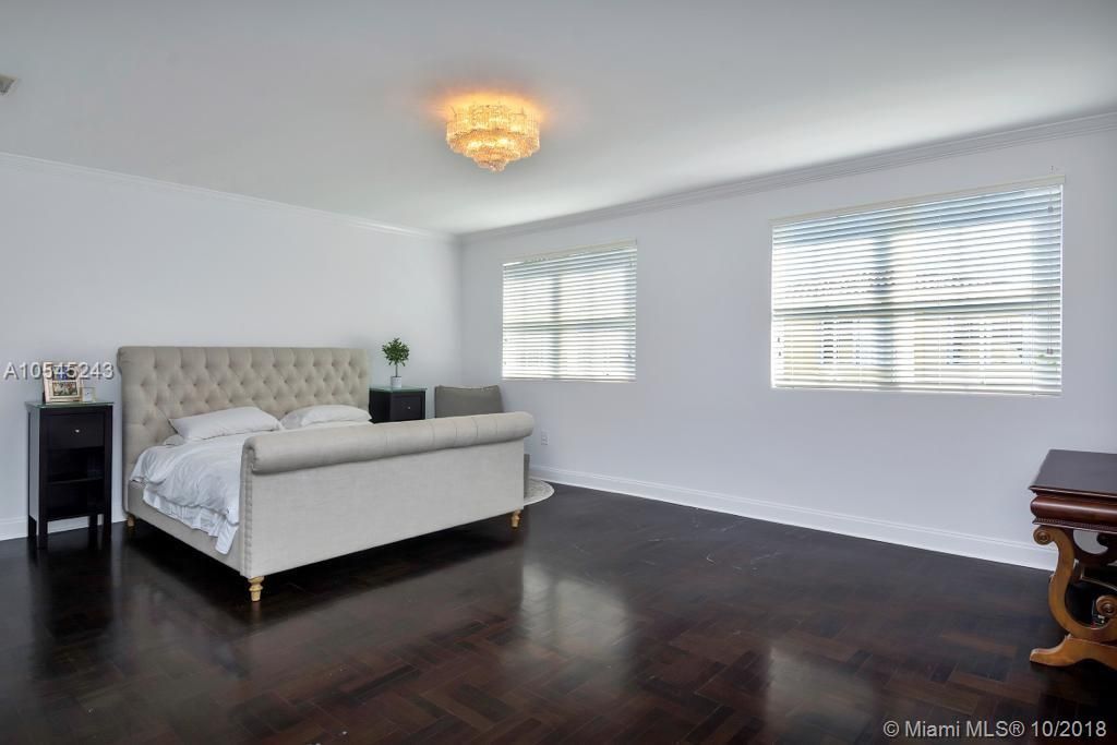 Villa in Miami, USA, 290 m² - picture 12